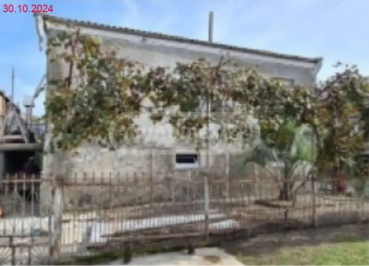 6 Room Private House For Sale view 1