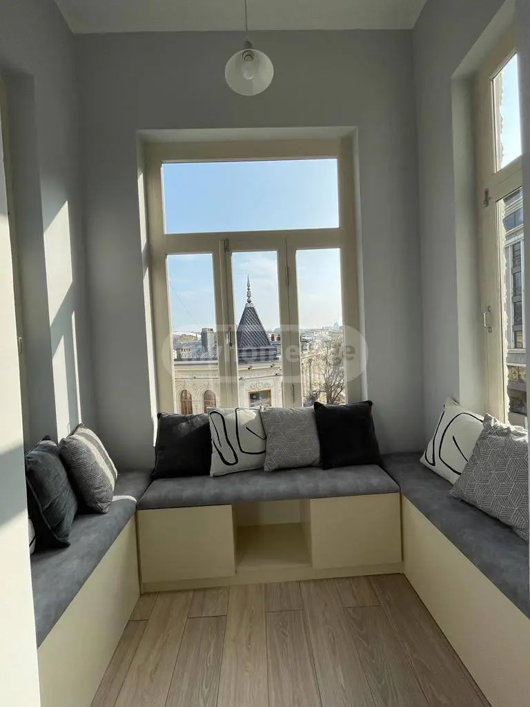3 Room Apartment For Rent In Sololaki view 6