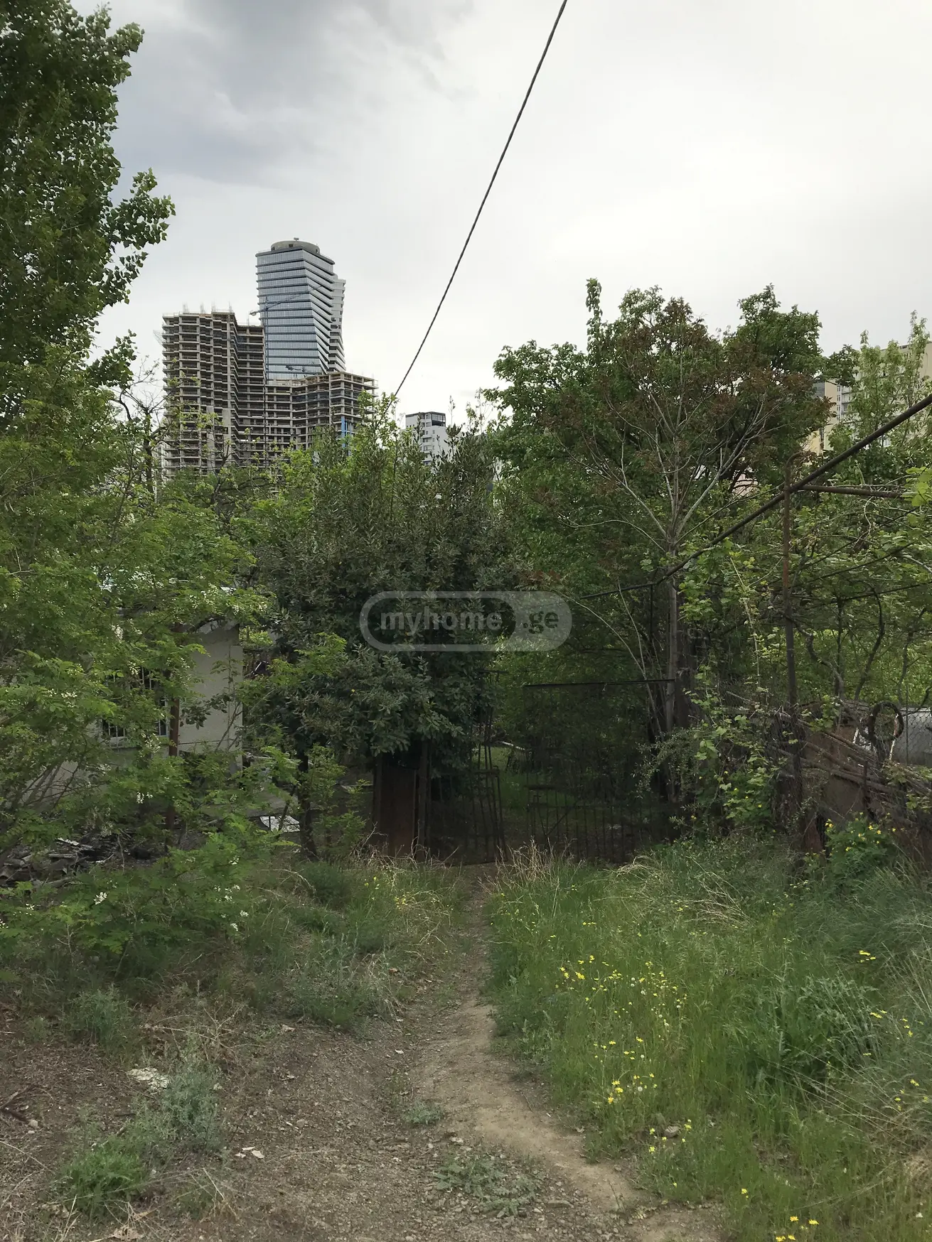 Non-Agricultural Plot For Sale In Vake view 3