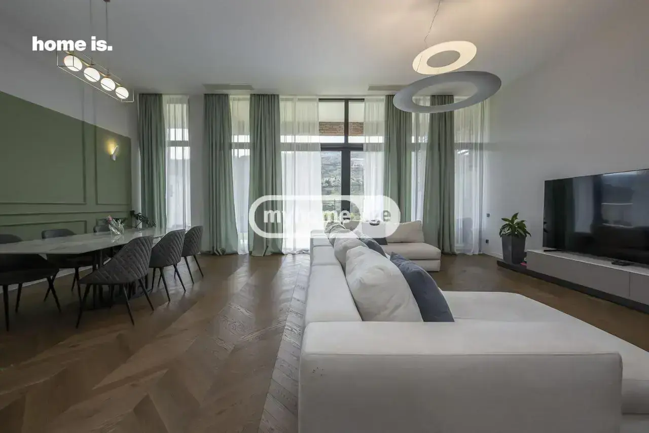 8 Room Private House For Rent In Avlabari view 3