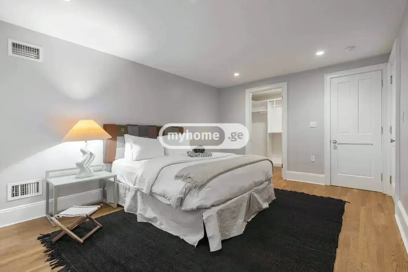 6 Room Private House For Rent In Avlabari view 3