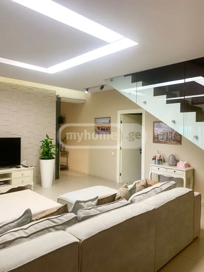 4 Room Private House For Rent In Avlabari view 8