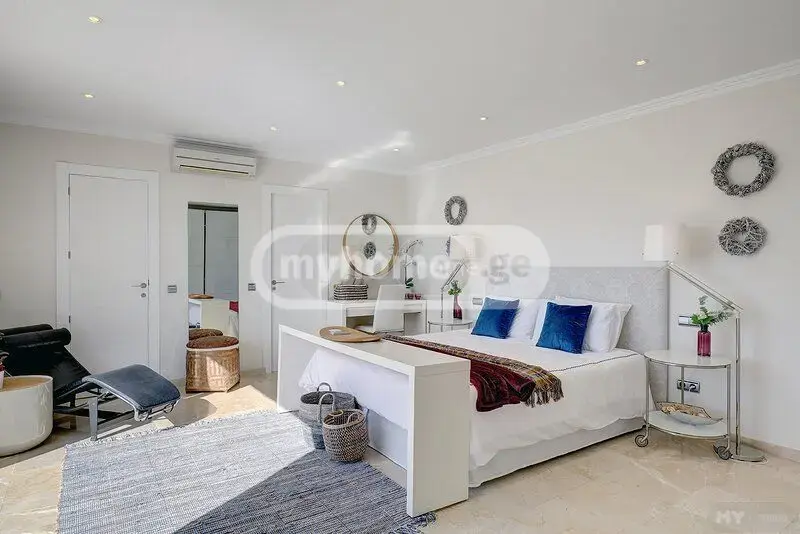 7 Room Private House For Rent In Avlabari view 4