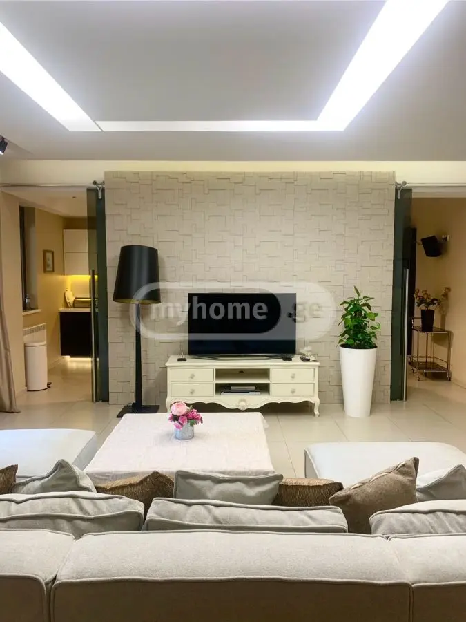 4 Room Private House For Rent In Avlabari view 3