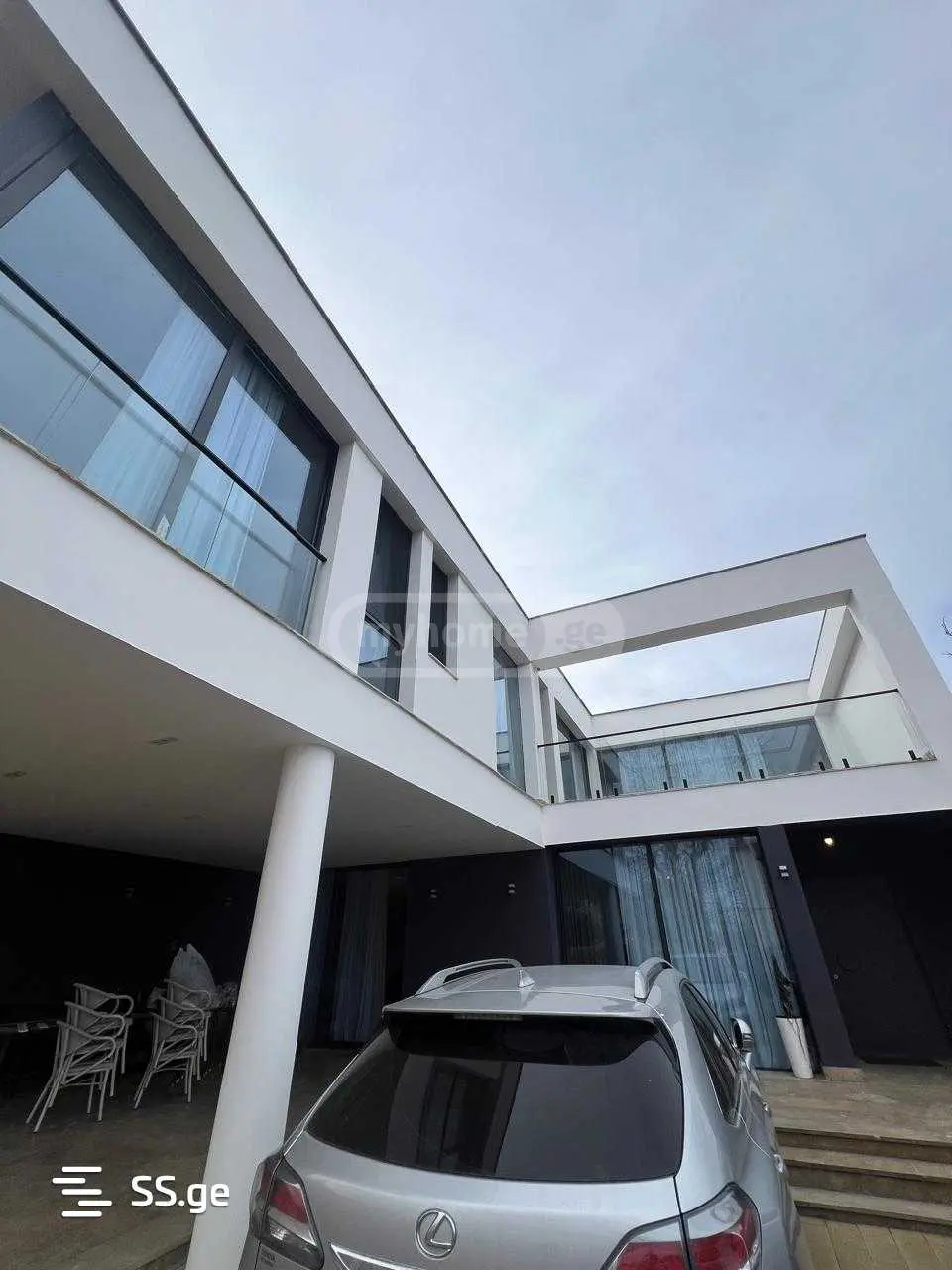 8 Room Private House For Rent In Tabakhmela view 2