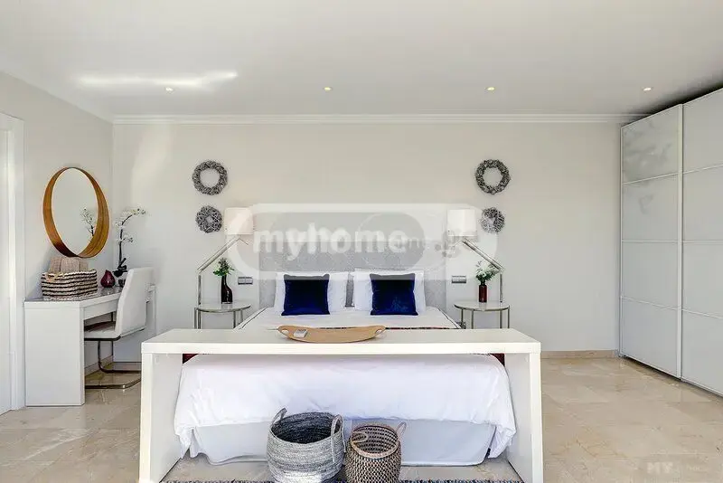 7 Room Private House For Rent In Avlabari view 2