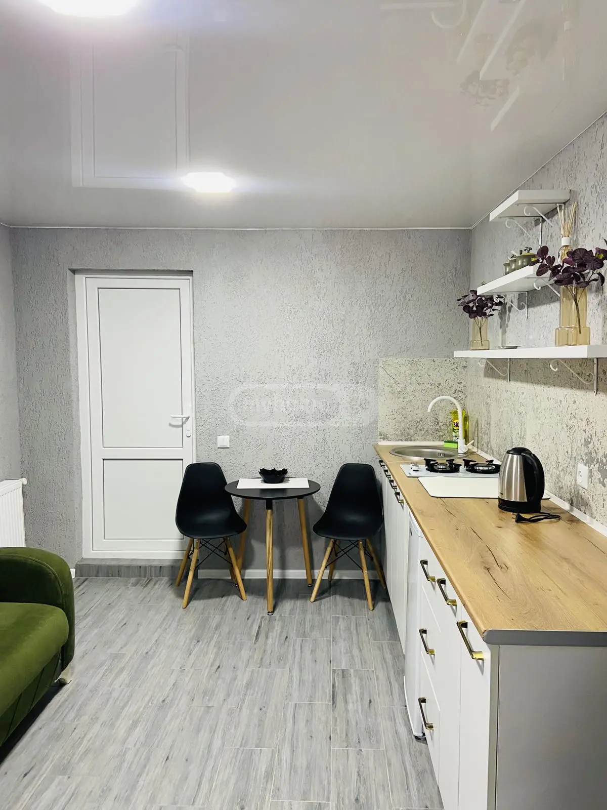 2 Room Flat Daily Rent. Kutaisi view 15