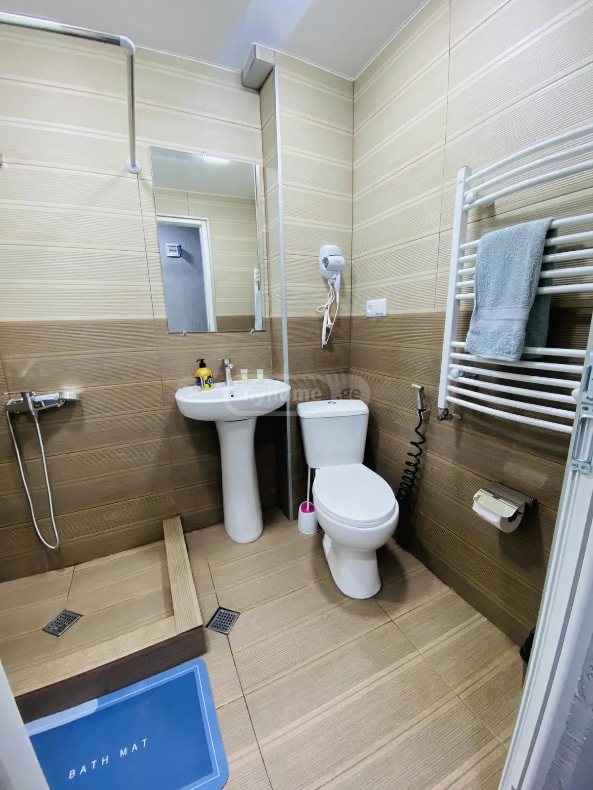 2 Room Apartment Daily Rent Chavchavadze, In Qutaisi view 2