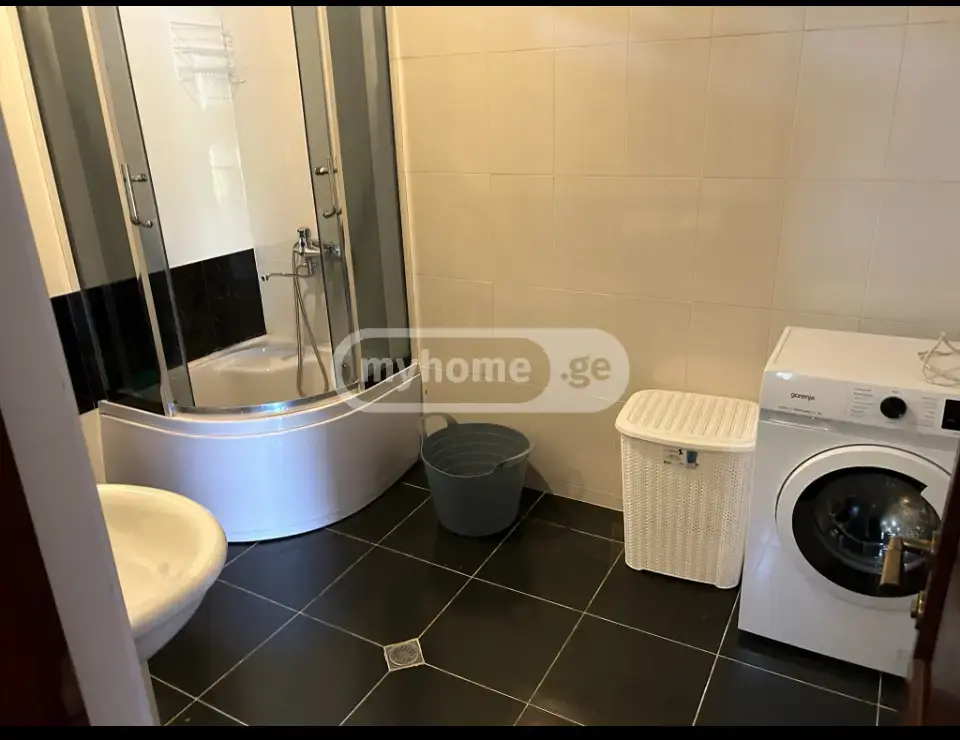 10+ Room Country House For Rent In Tabakhmela view 4