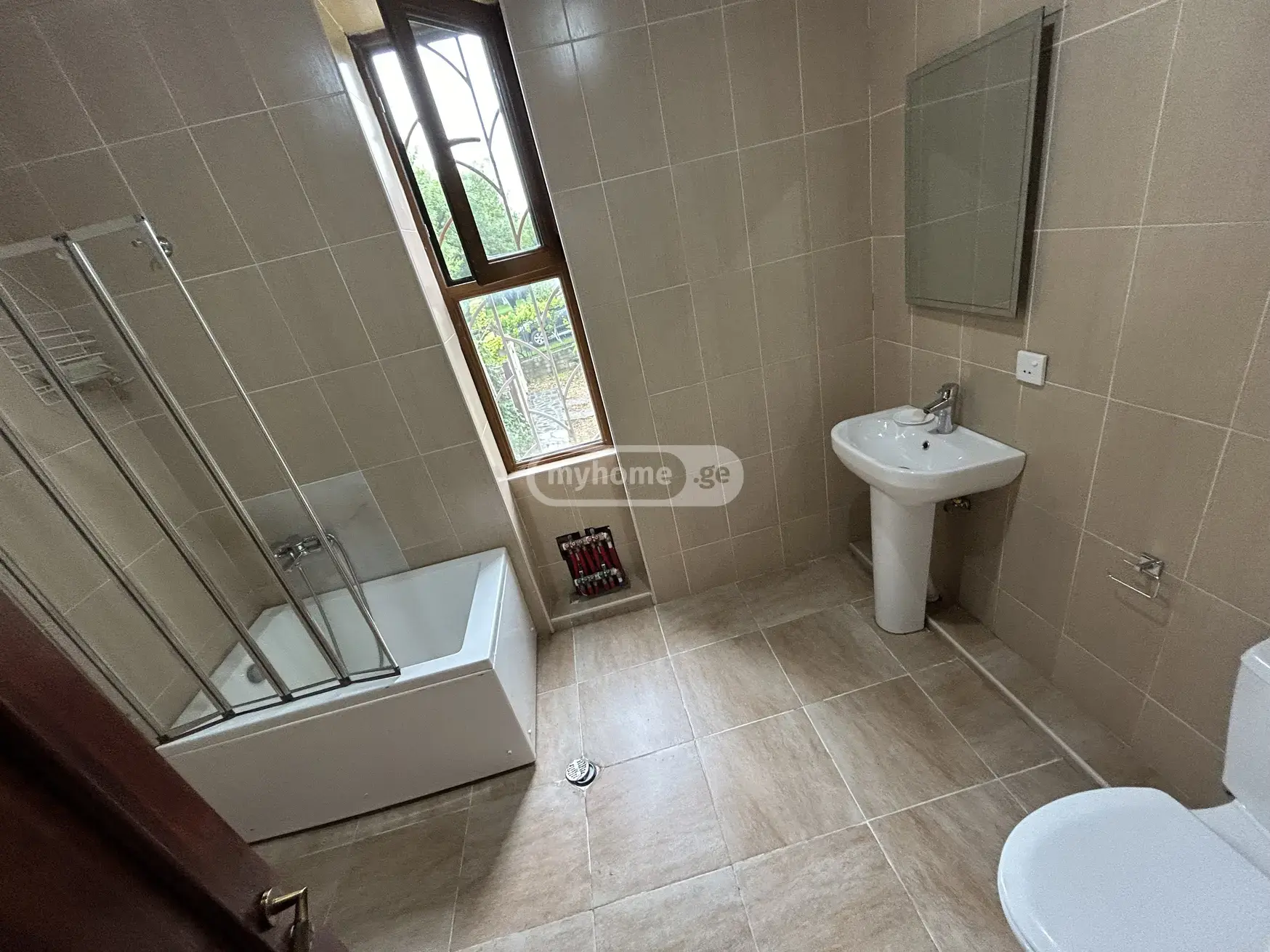 10+ Room Country House For Rent In Tabakhmela view 11