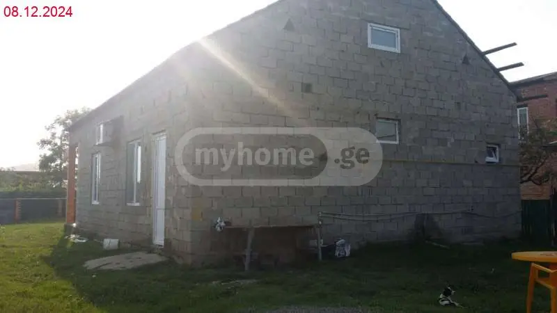 5 Room Private House For Sale view 3
