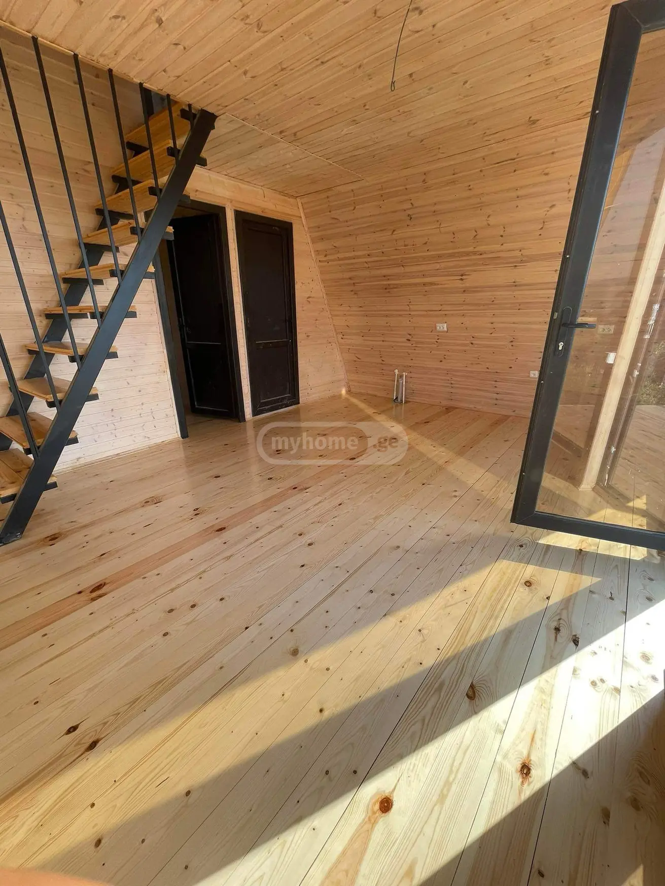 4 Room Country House For Sale view 3