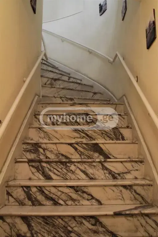 8 Room Hotel For Rent In Sololaki view 6