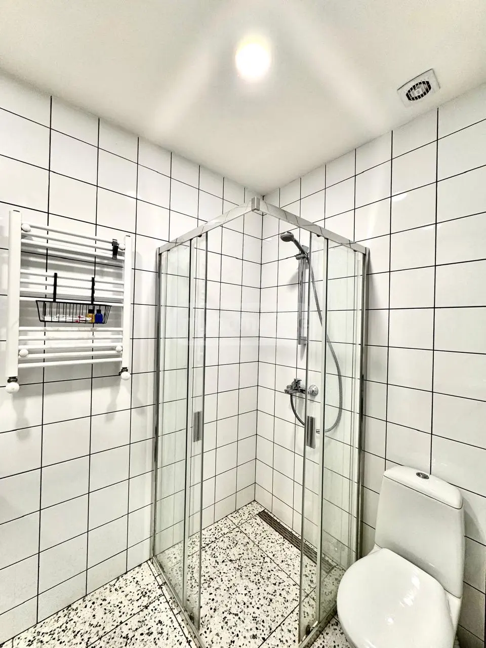 2 Room Apartment Daily Rent In Didube view 5