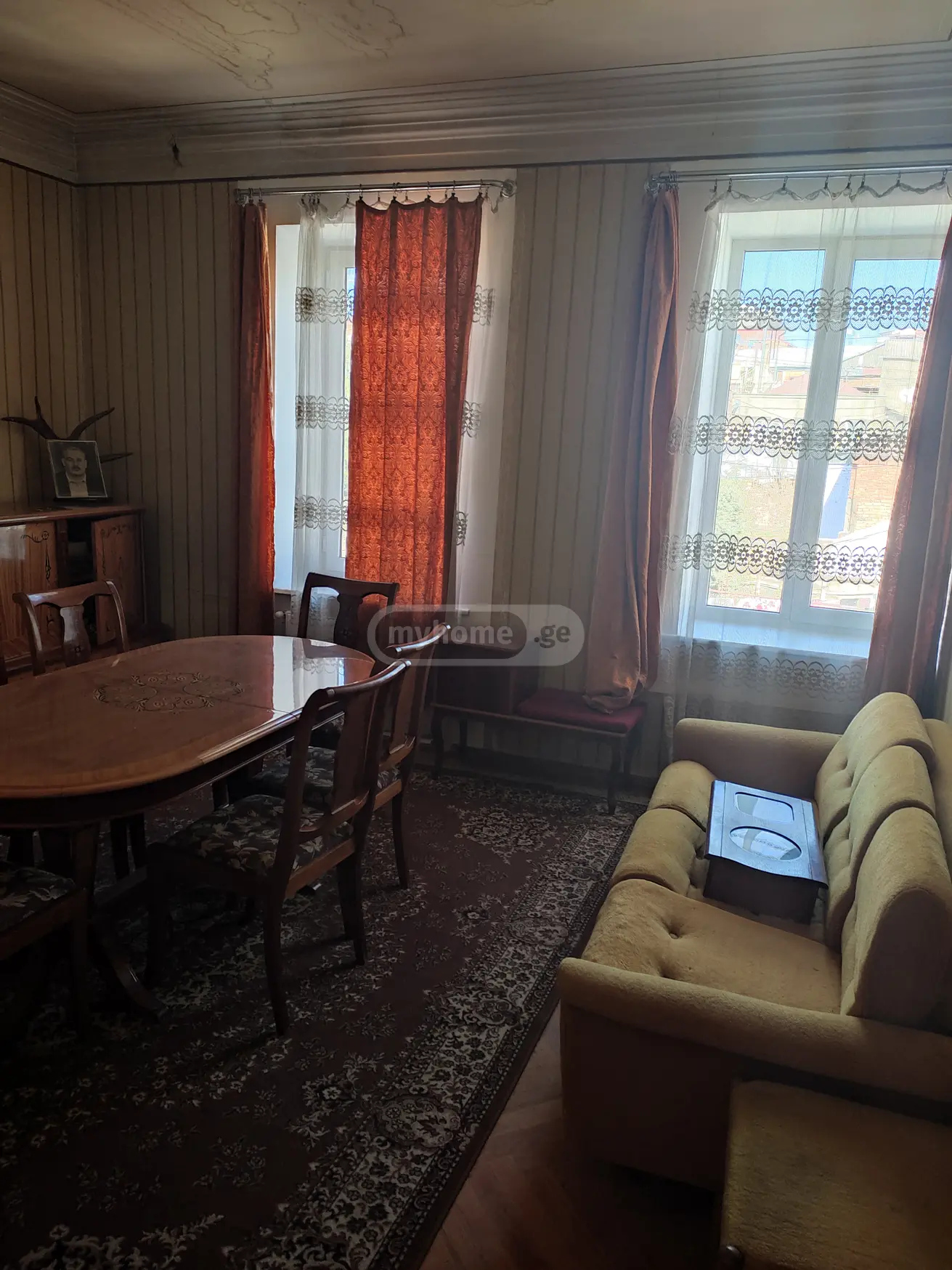 6 Room Private House For Sale view 2