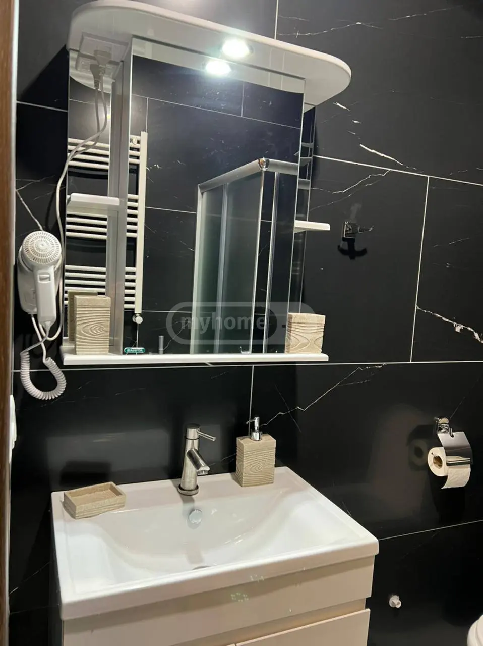 2 Room Apartment For Rent view 4