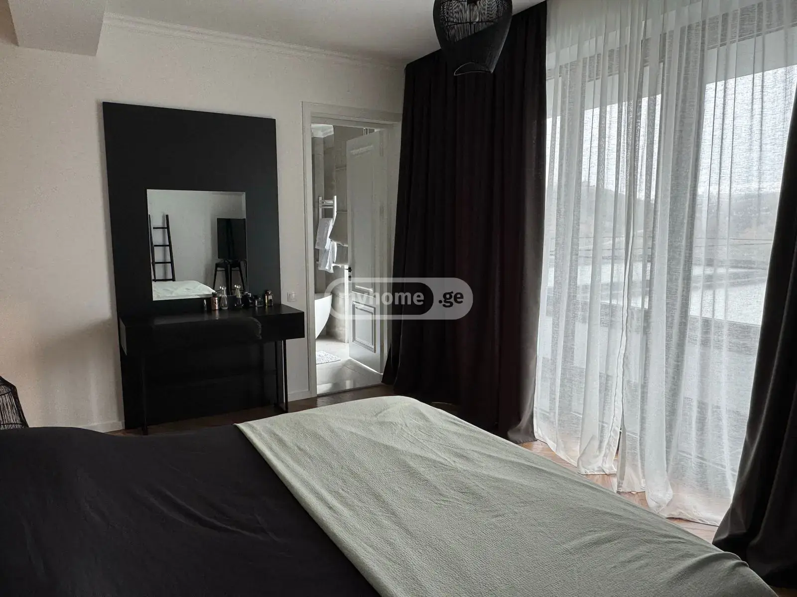 10+ Room Private House For Rent In Mtatsminda view 12