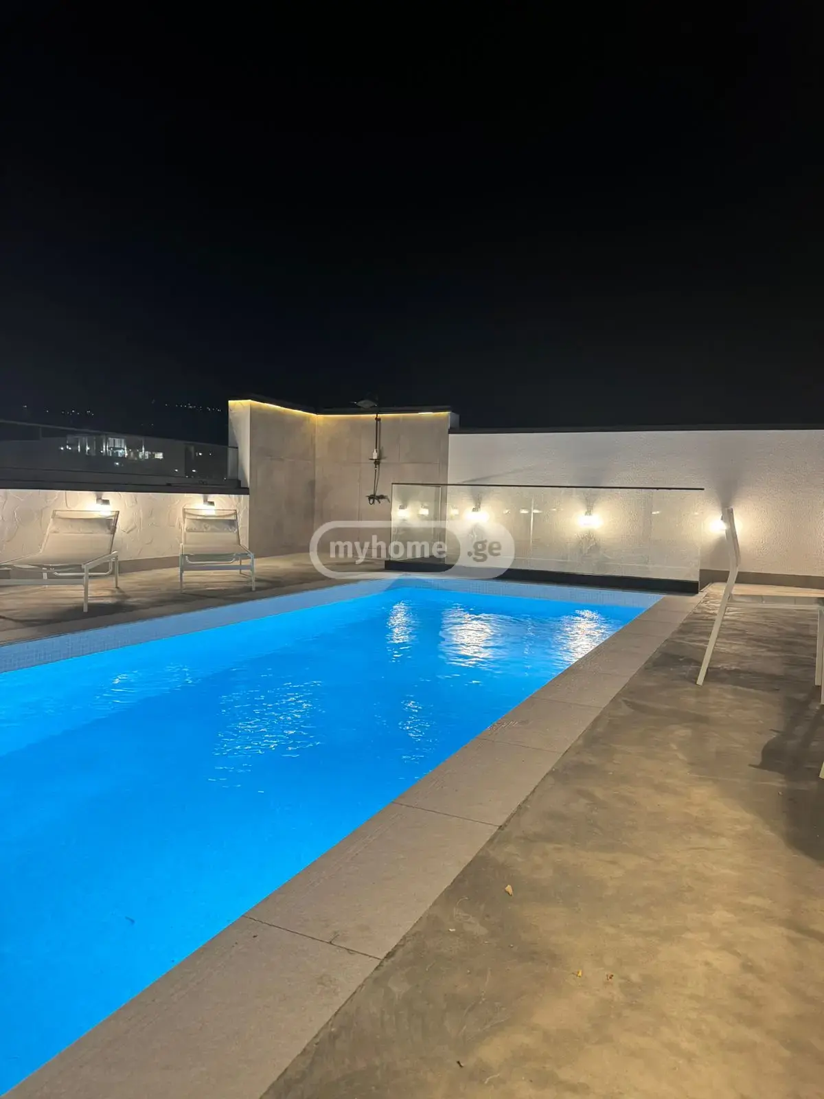 10+ Room Private House For Rent In Mtatsminda view 3