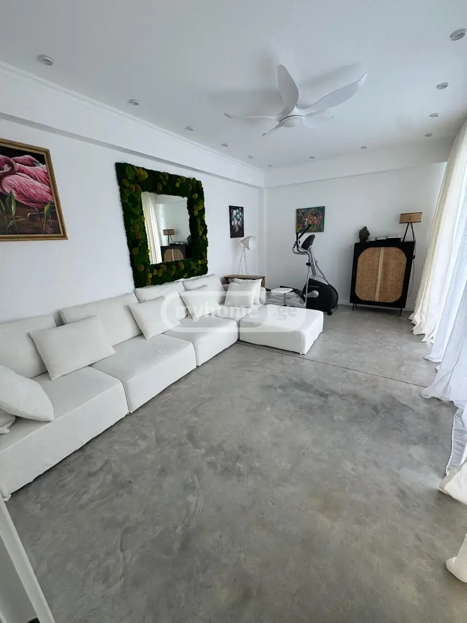 10+ Room Private House For Rent In Mtatsminda view 4