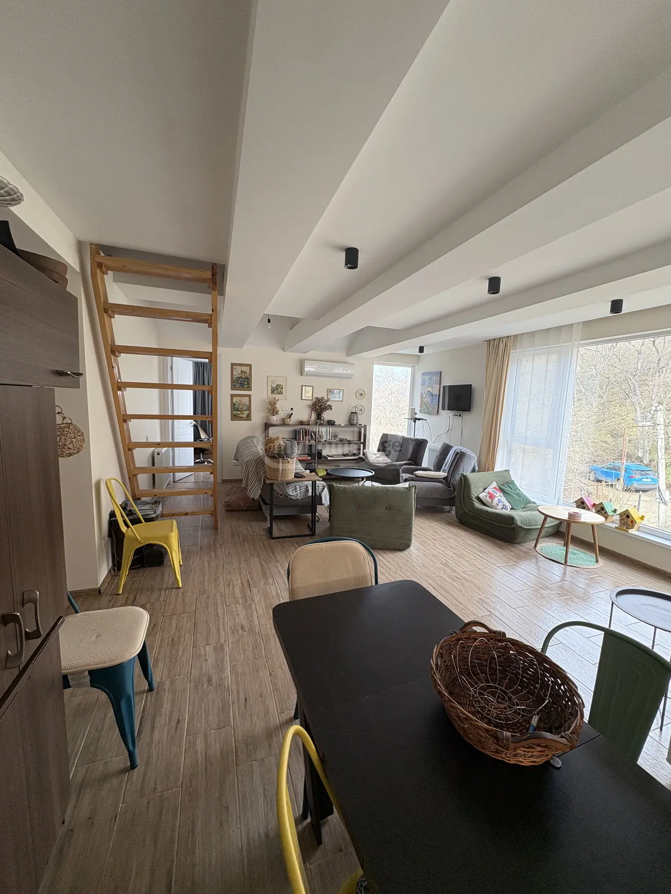 6 Room Country House For Rent In Tskneti view 12