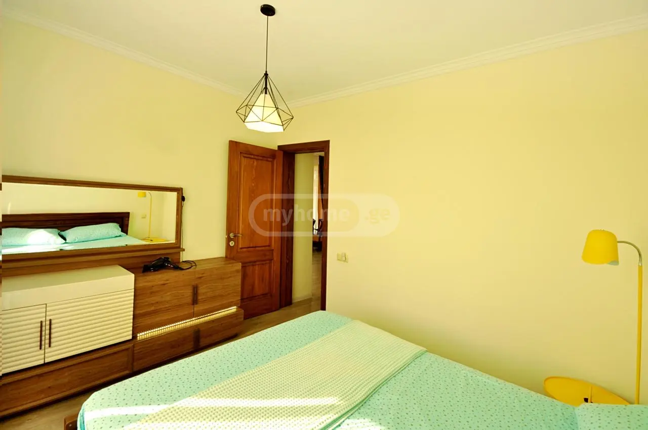 5 Room Private House For Sale view 6