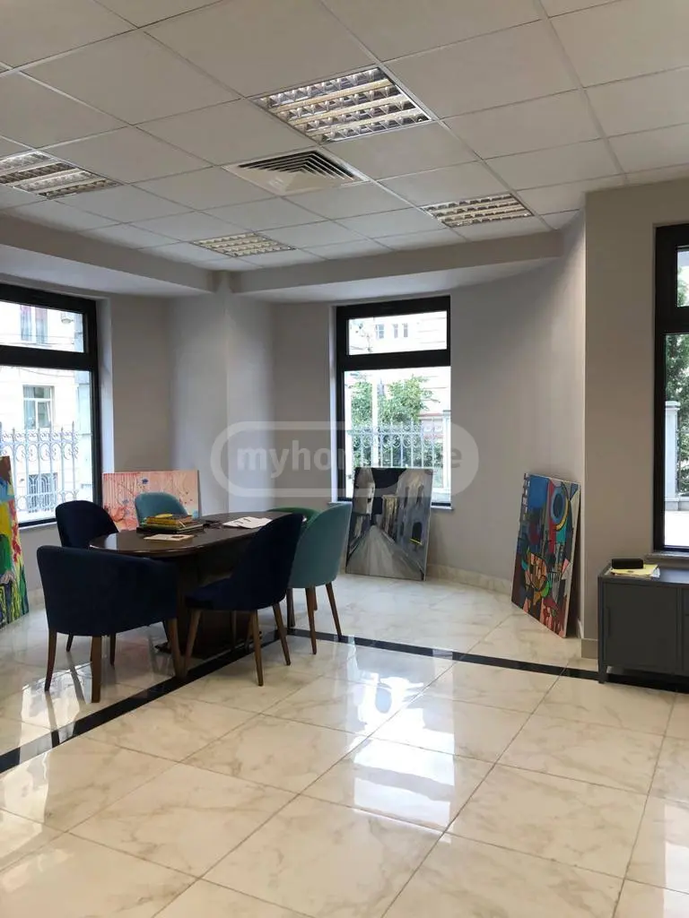 Office Commercial Area For Sale In Mtatsminda view 9