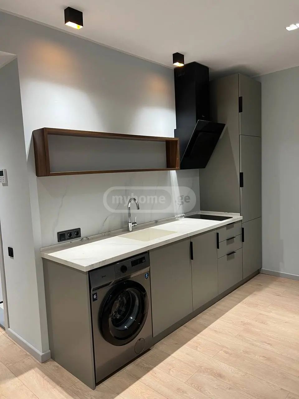 1 Room Apartment For Sale view 3