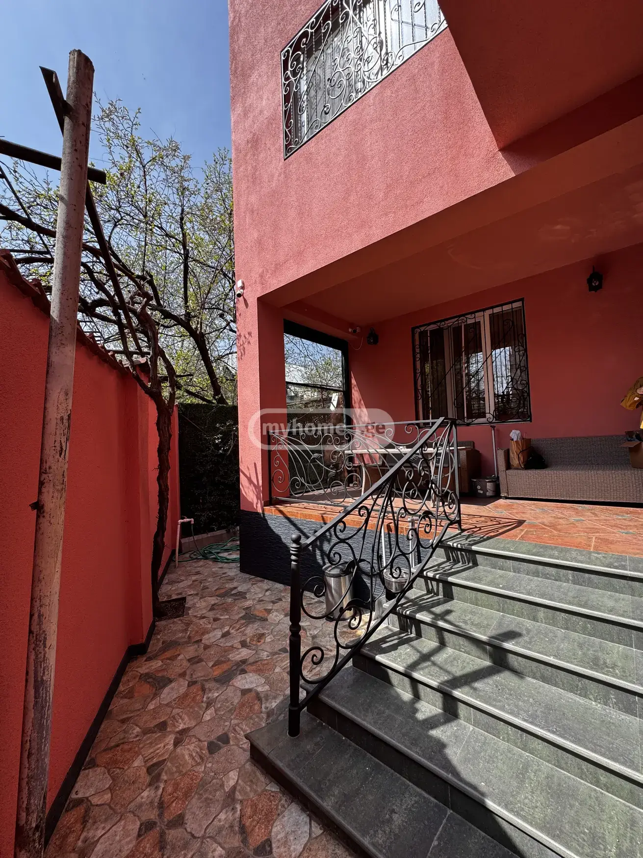 7 Room Private House For Rent In Didube view 1