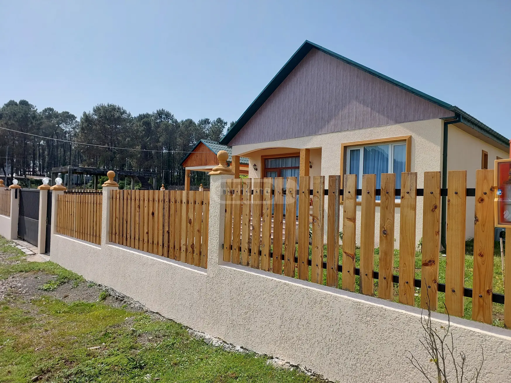 6 Room Country House For Sale view 12