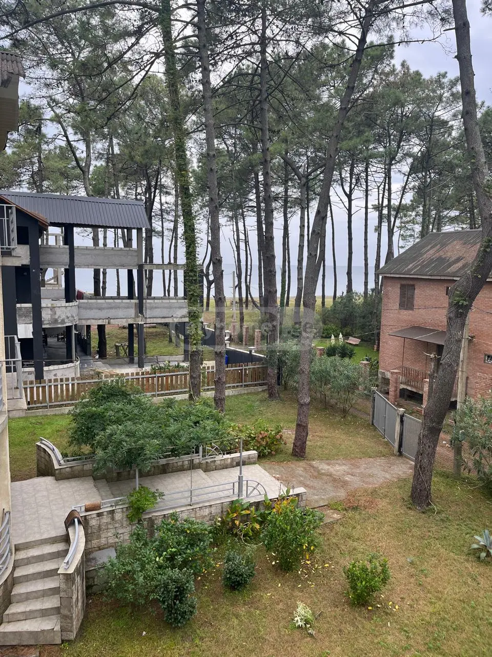 8 Room Country House For Sale view 3