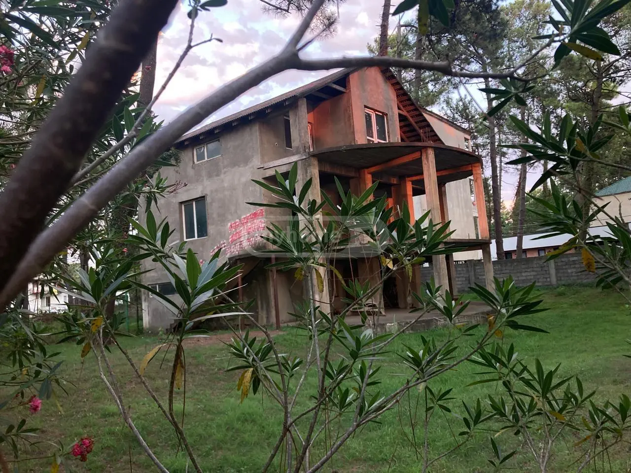 8 Room Country House For Sale view 1