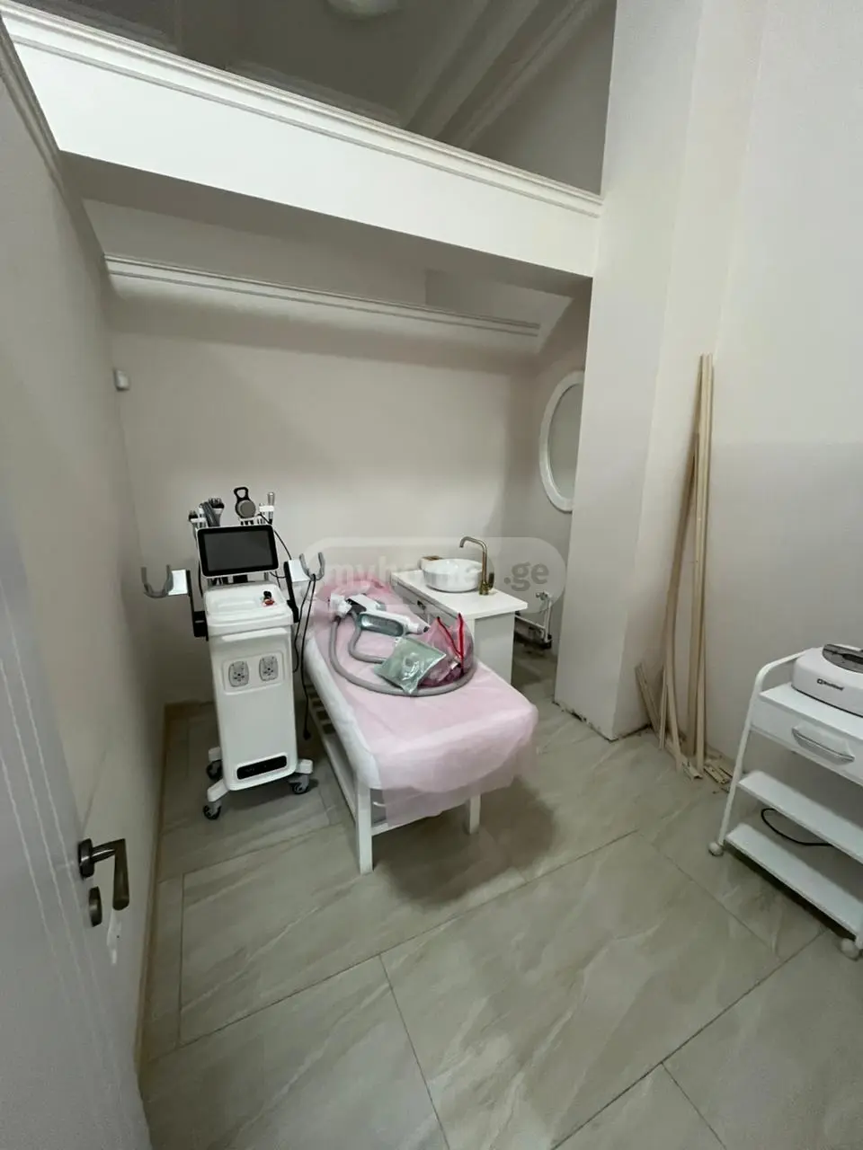 Universal Commercial Area For Rent Zastava, In Qutaisi view 6