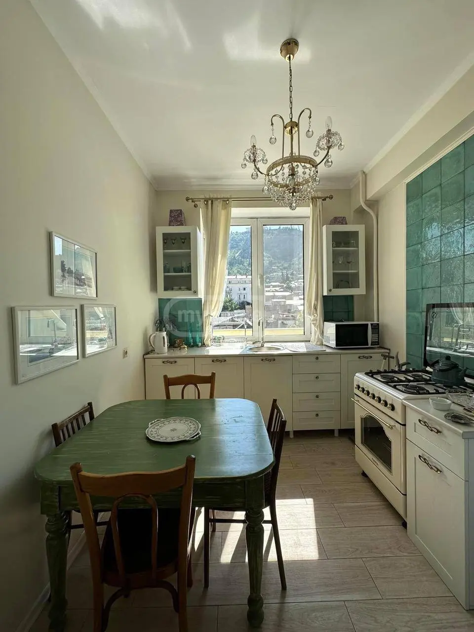 2 Room Apartment For Rent In Mtatsminda view 6
