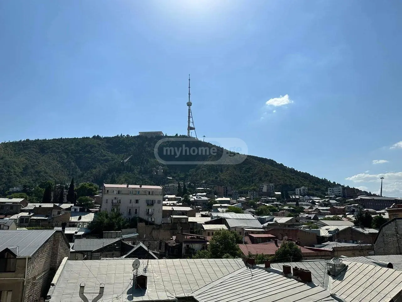 2 Room Apartment For Rent In Mtatsminda view 10