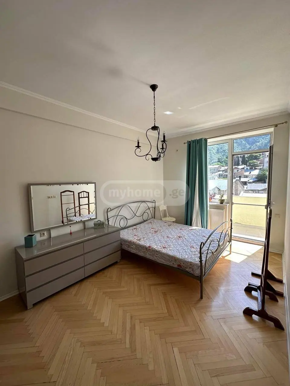 2 Room Apartment For Rent In Mtatsminda view 8