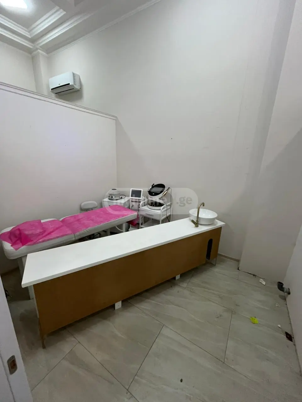 Universal Commercial Area For Rent Zastava, In Qutaisi view 4