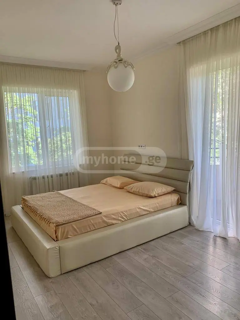 4 Room Apartment For Rent In Vake view 4