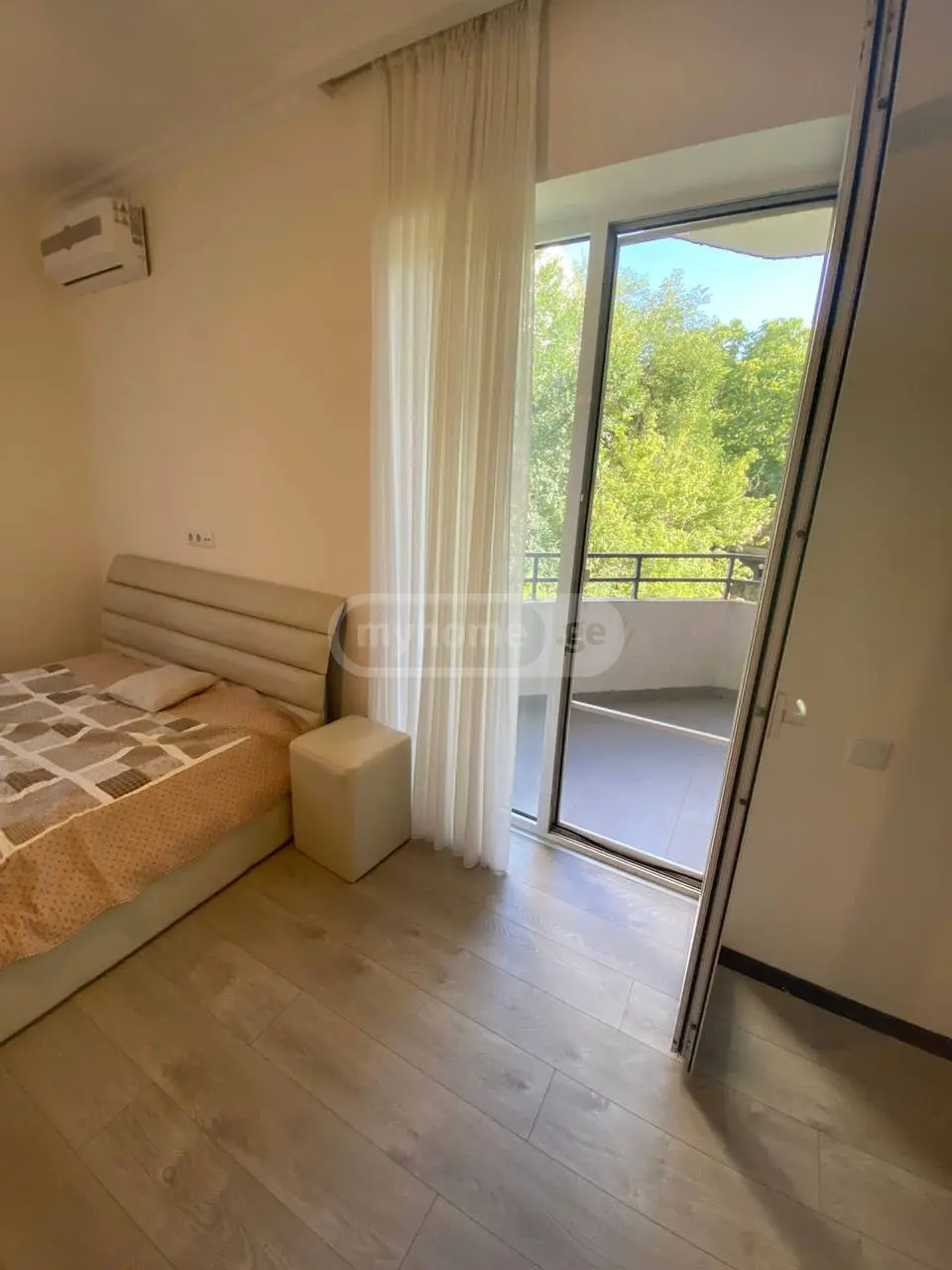 4 Room Apartment For Rent In Vake view 8