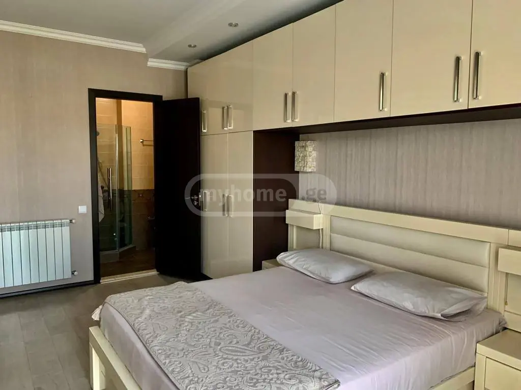 4 Room Apartment For Rent In Vake view 5
