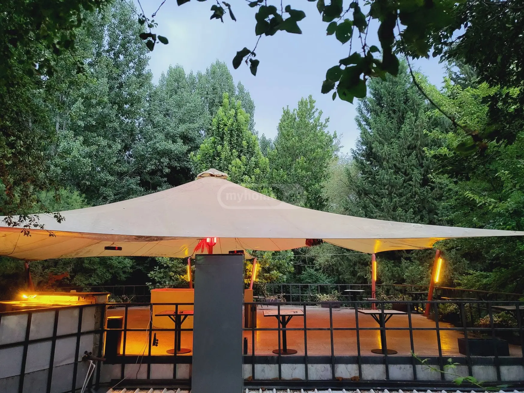 6 Room Country House Daily Rent In Saburtalo view 5