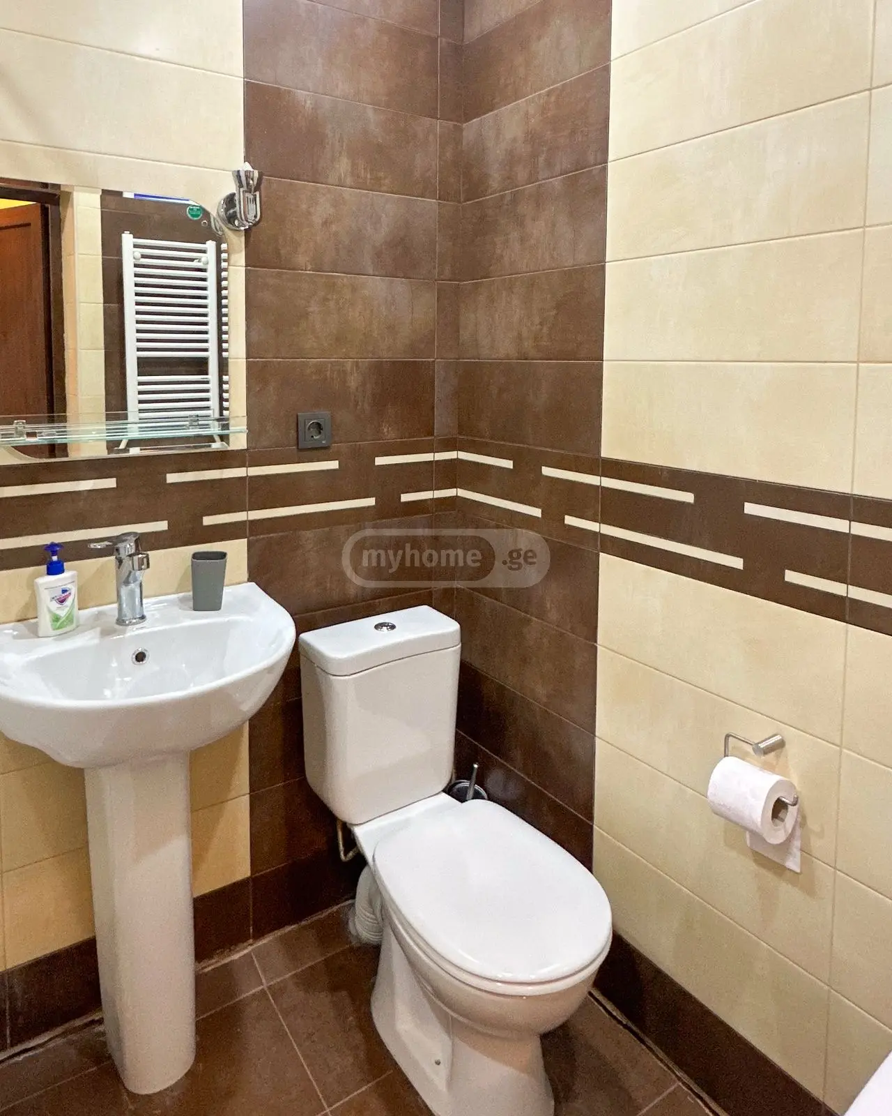 2 Room Apartment Daily Rent In Sololaki view 7