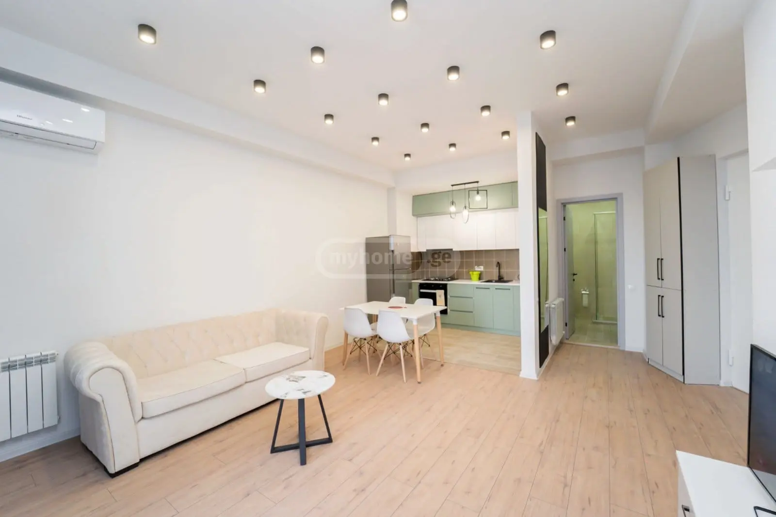 2 Room Apartment Daily Rent In Saburtalo view 3