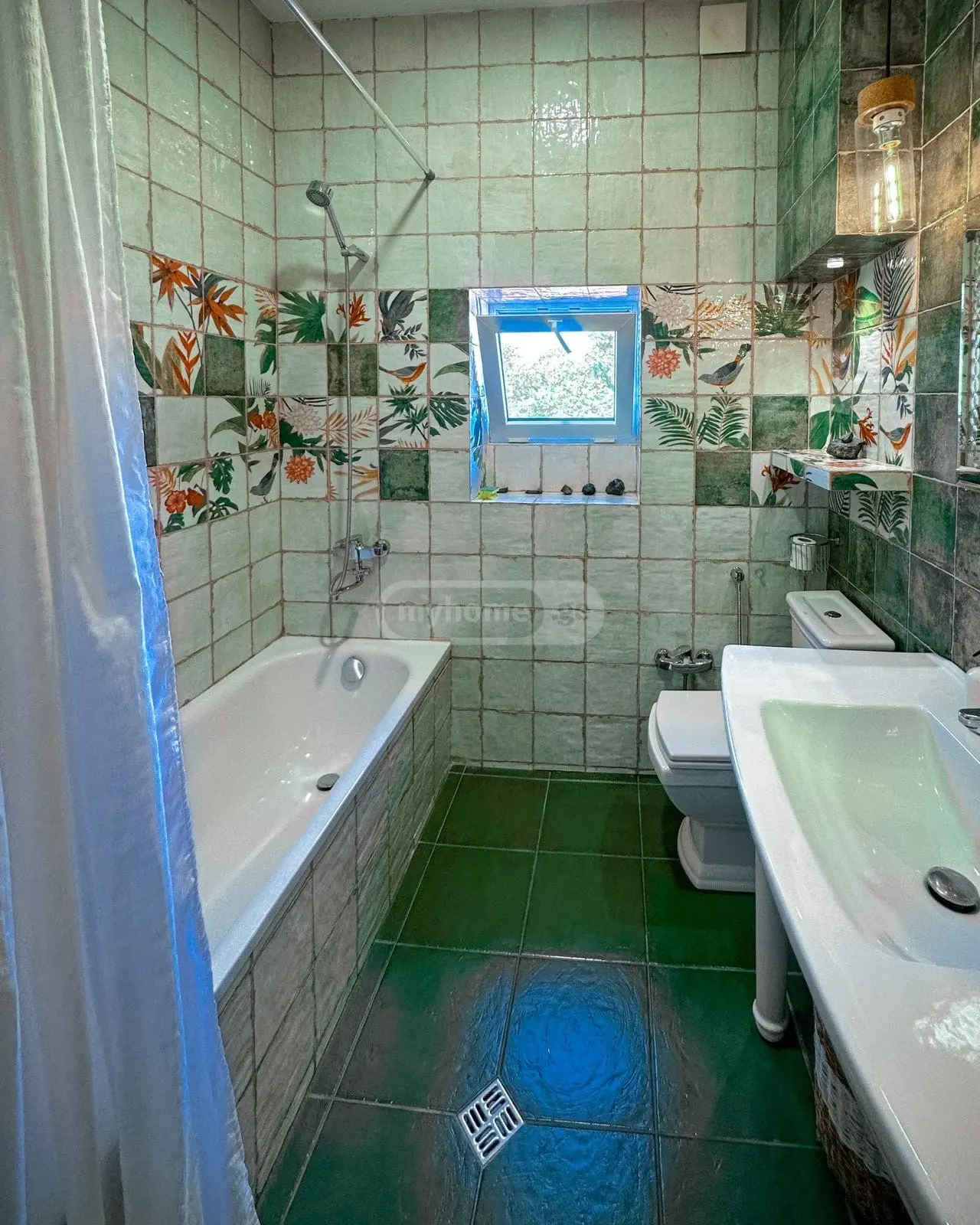 2 Room Apartment Daily Rent In Sololaki view 12