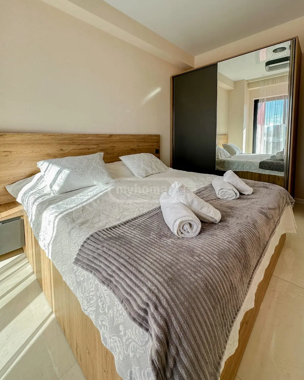 2 Room Apartment Daily Rent In Avlabari view 4