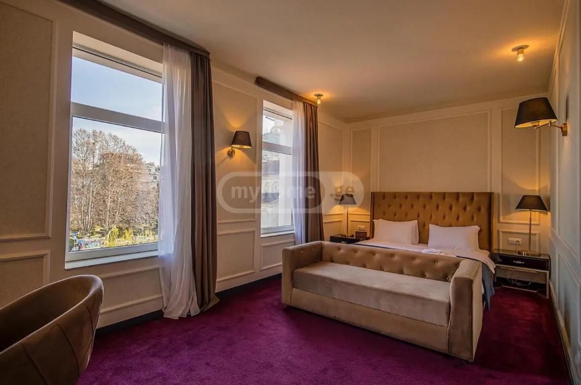 10+ Room Hotel For Rent In Ortachala view 4