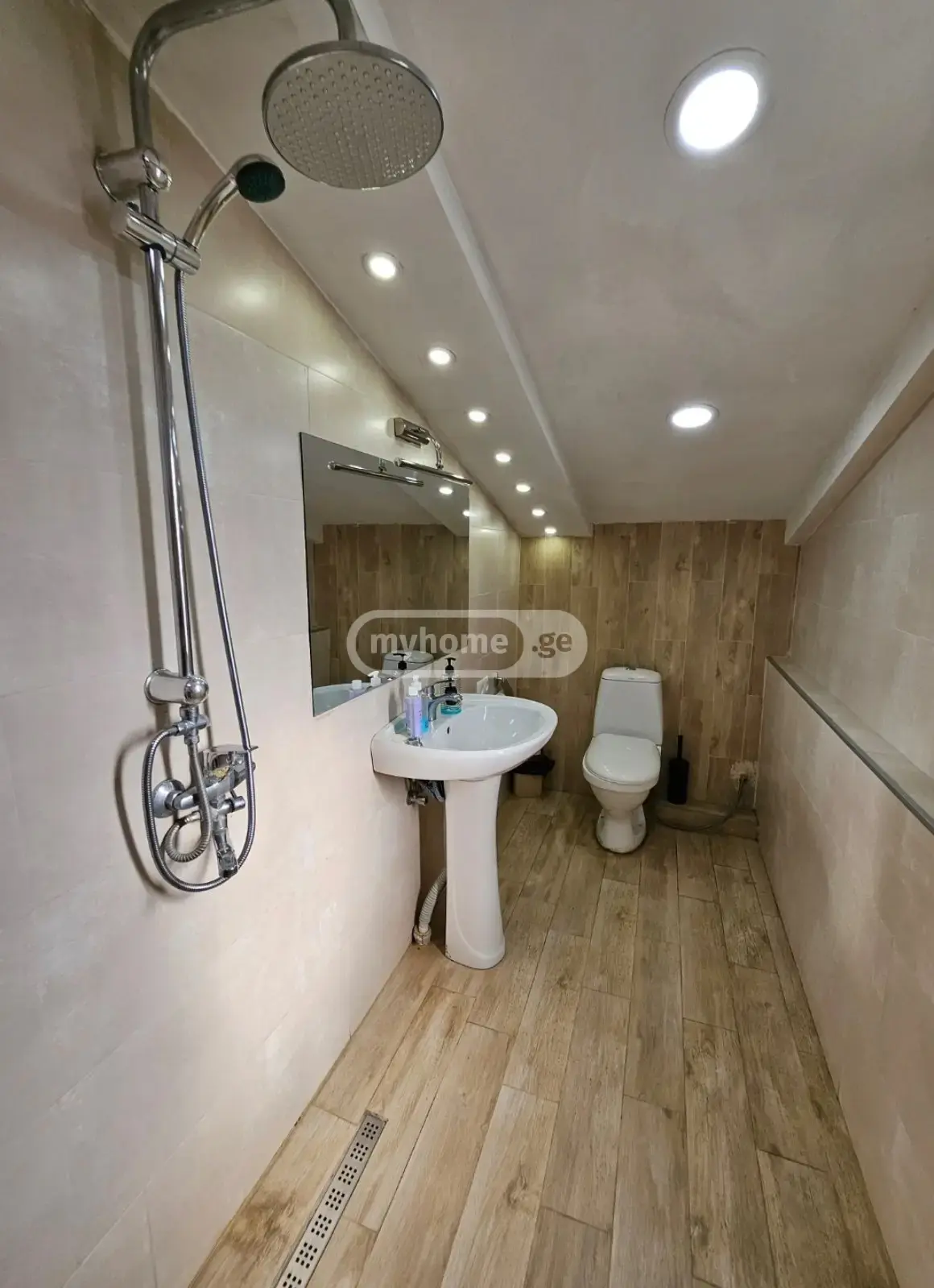 6 Room Country House For Rent In Tskneti view 8
