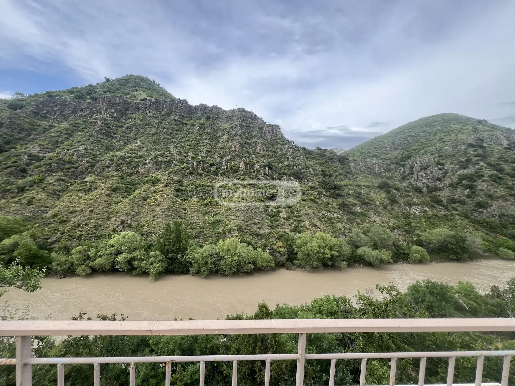 10+ Room Private House For Rent In Mtskheta view 9
