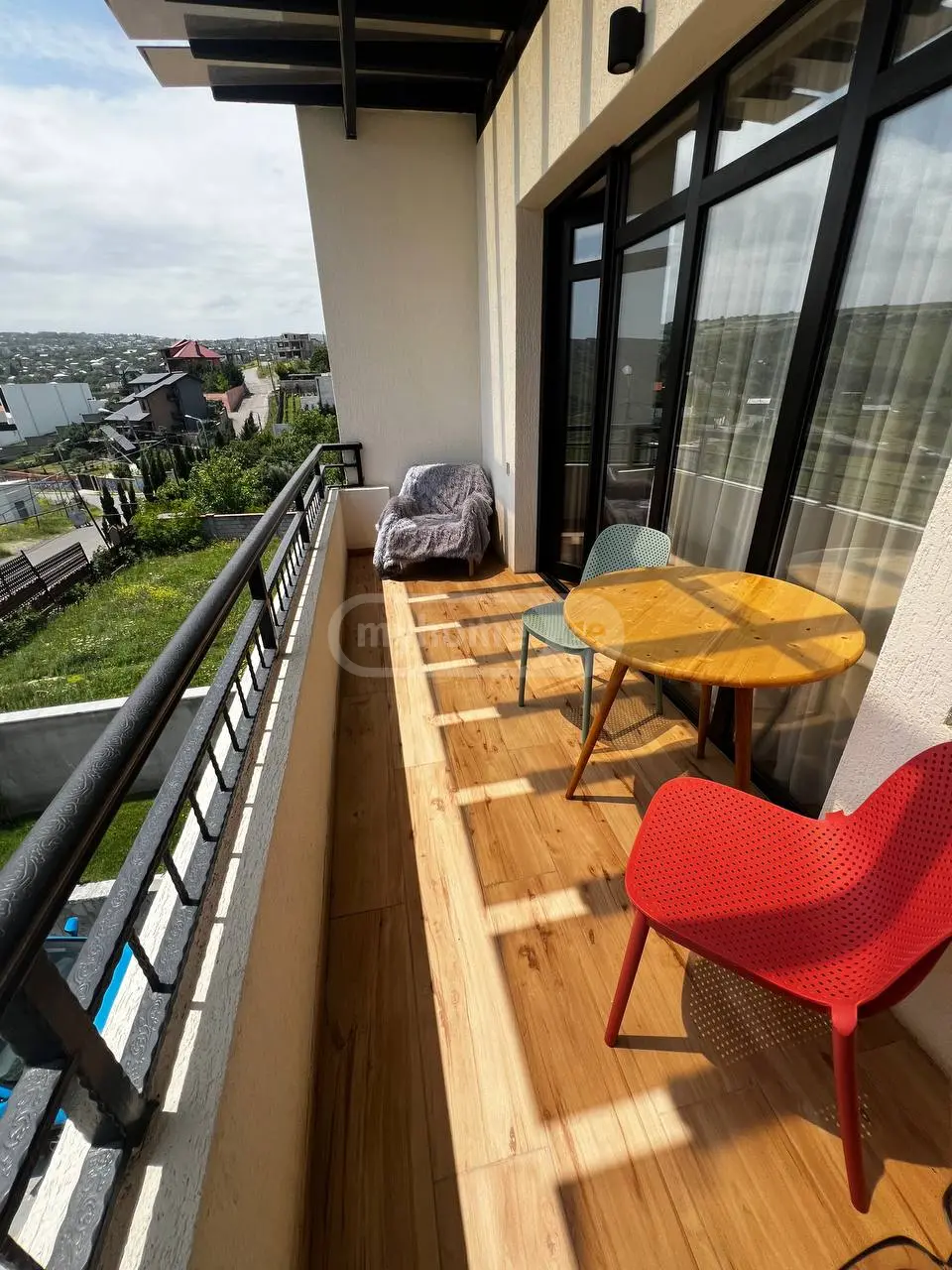 9 Room Private House For Sale view 14