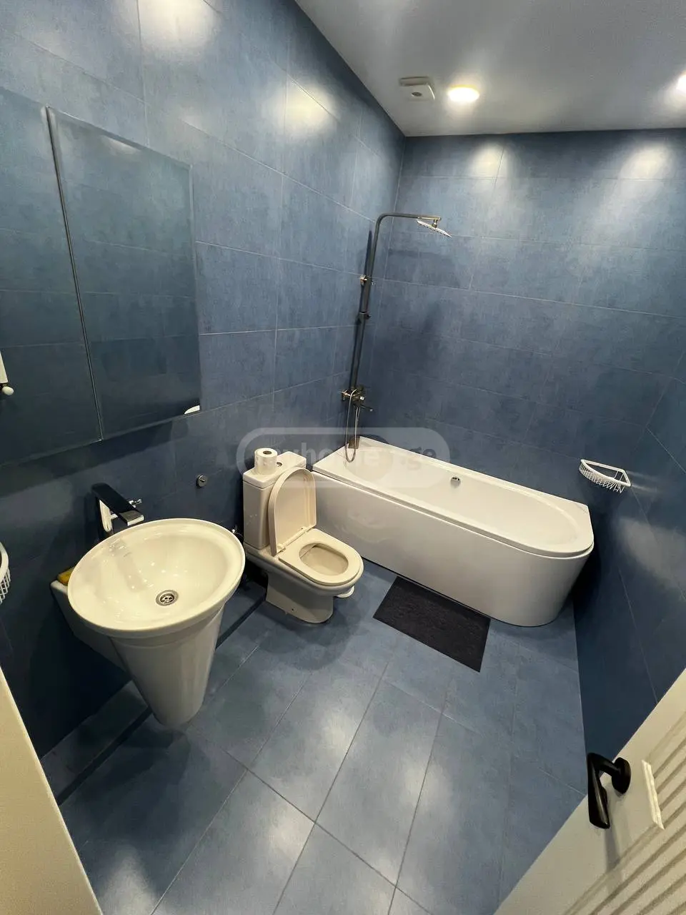 9 Room Private House For Sale view 12