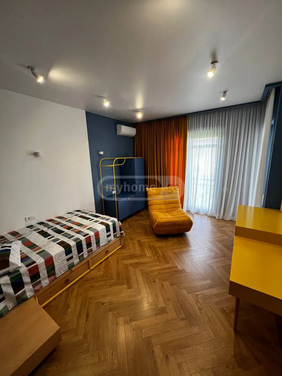 9 Room Private House For Sale view 10